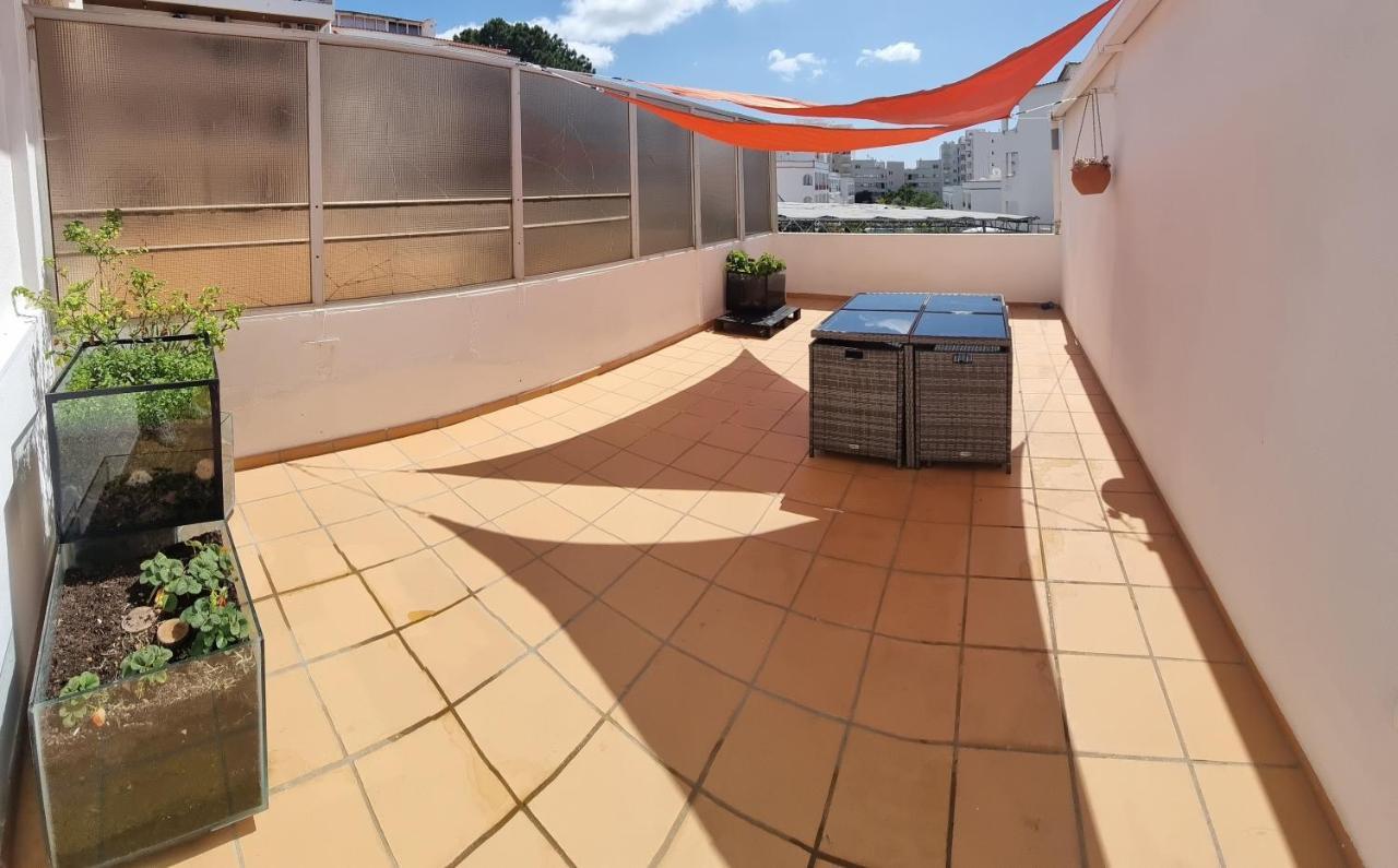 Apartamento T2 Com Terraco Grande Διαμέρισμα Quarteira Εξωτερικό φωτογραφία