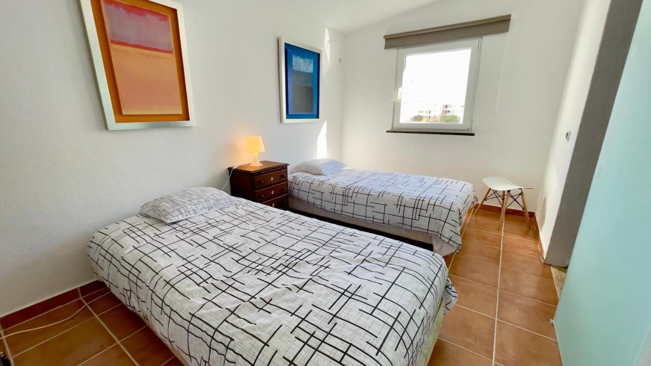 Apartamento T2 Com Terraco Grande Διαμέρισμα Quarteira Εξωτερικό φωτογραφία